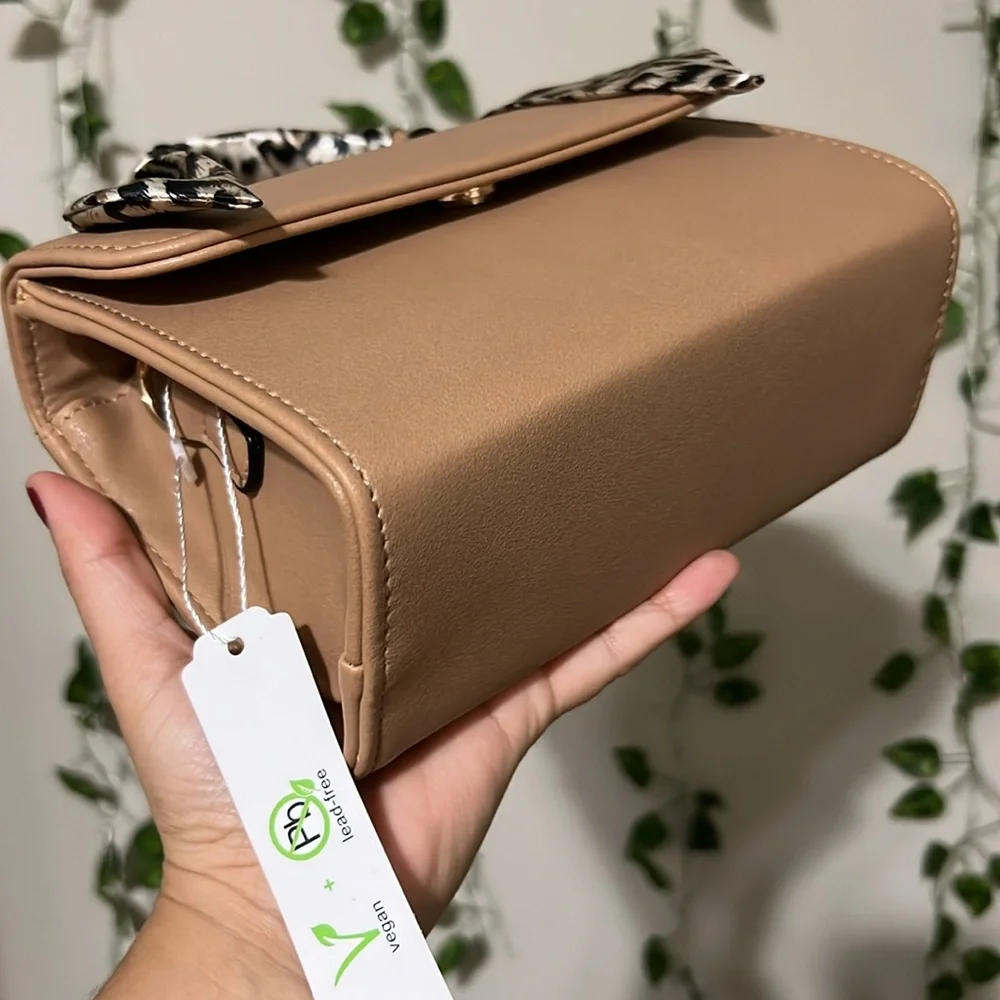 Mini Crossbody 🌺 - Picture 6 of 6